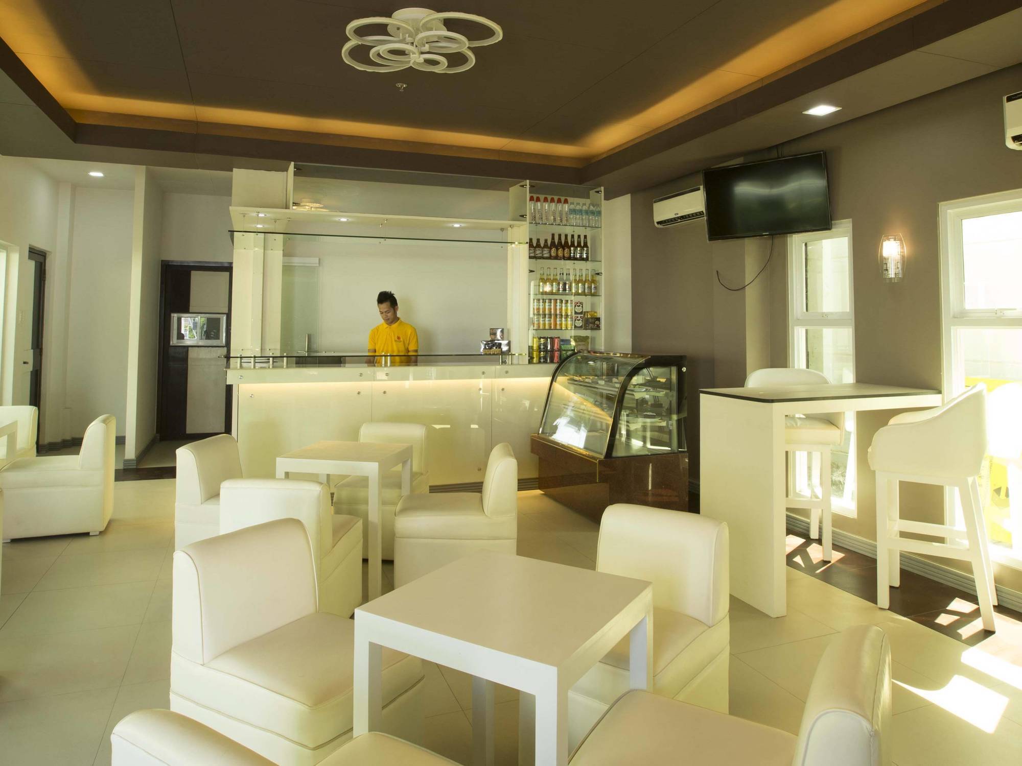 The Lucky 9 Budget Hotel Tagum Exteriör bild