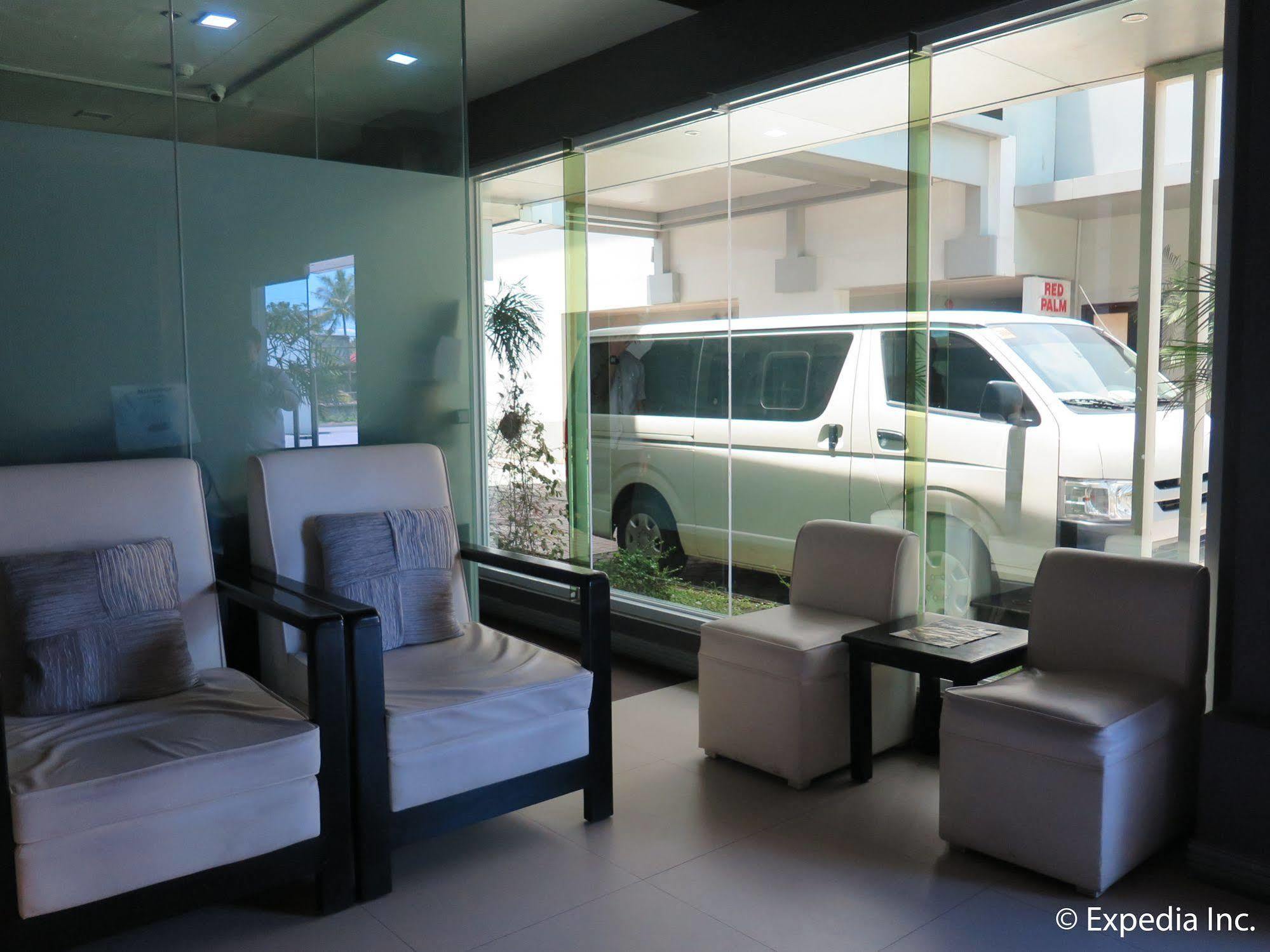 The Lucky 9 Budget Hotel Tagum Exteriör bild