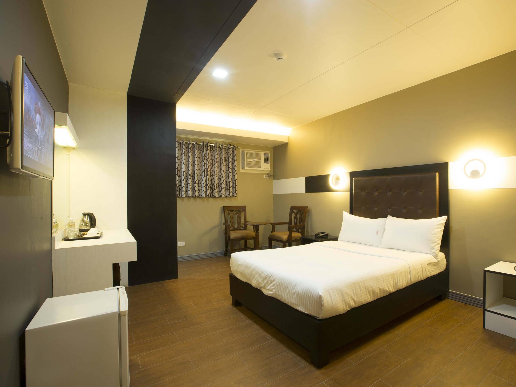 The Lucky 9 Budget Hotel Tagum Exteriör bild