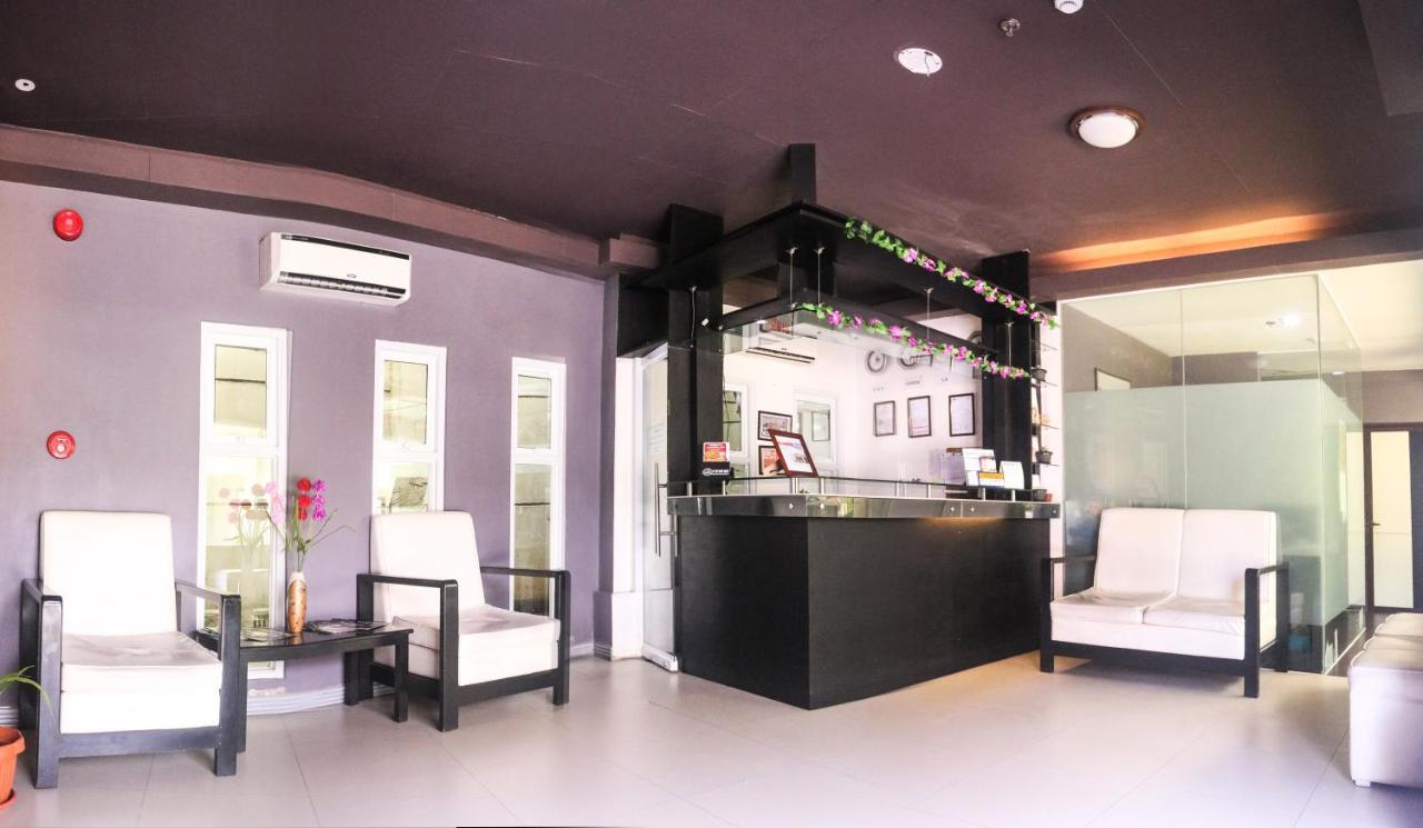 The Lucky 9 Budget Hotel Tagum Exteriör bild